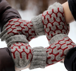 Long ribbed cuffs keep your wrists warm