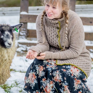 Manta-neuletakki on suunniteltu suomenlampaan villalle